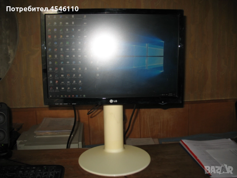 Монитор LG Flatron 22", снимка 1