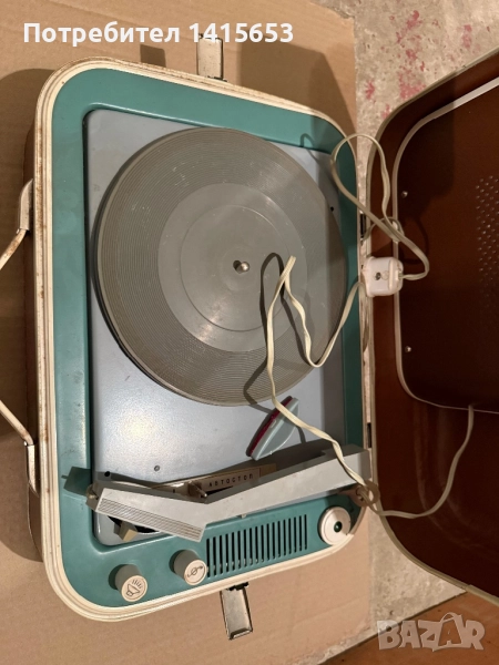Продавам античен грамофон, снимка 1
