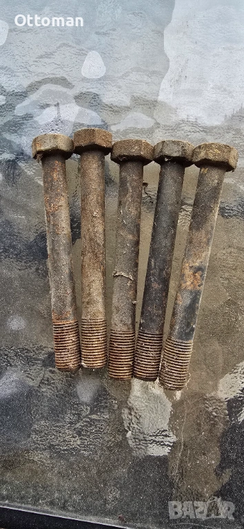 БОЛТ ЗА ГЛАВА ЦИЛИНДРОВА ПЕРКИНС Д2500 ДЪЛЪГ, снимка 1