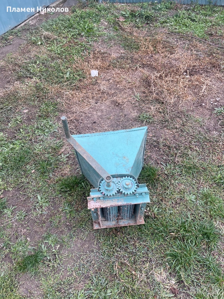 Мелачка за грозде , снимка 1