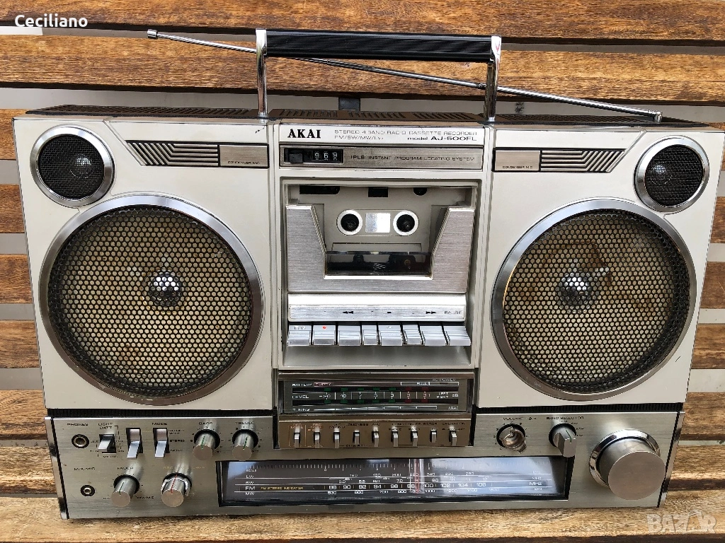 Радиокасетофон AKAI AJ 500 FL, снимка 1