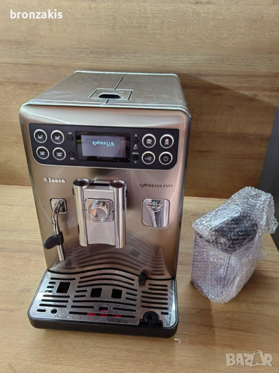 Saeco Exprelia EVO - с кана за мляко и БГ меню, снимка 1