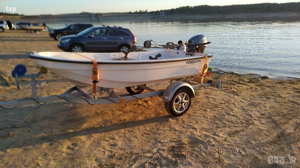 Лодка тримаран Poseidon 345 и Yamaha 8 hp, снимка 1