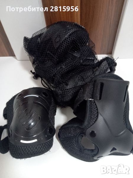 Продавам два комплекта протектори за кънки или колело , снимка 1