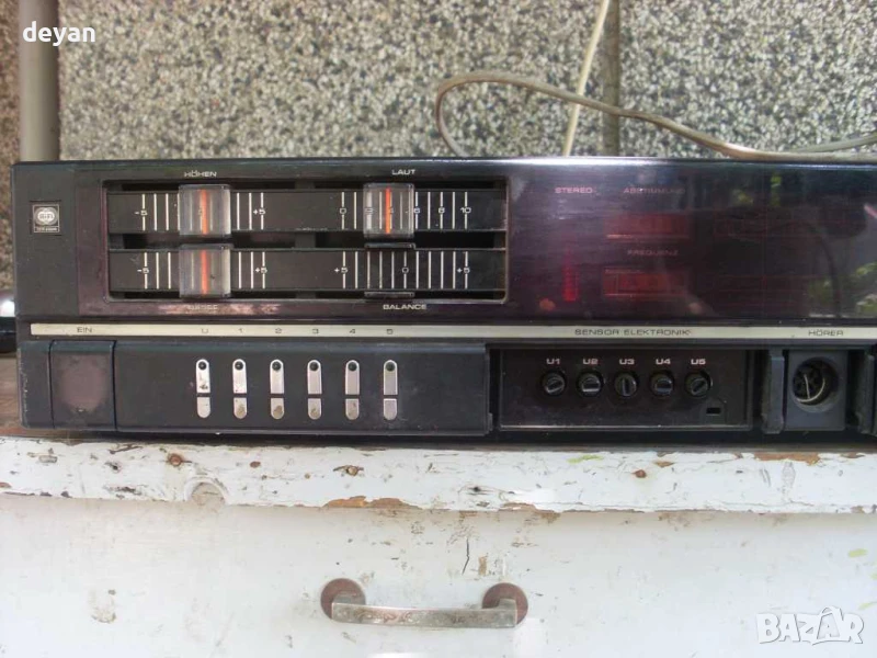 UNIVERSUM усилвател с Тунер, снимка 1