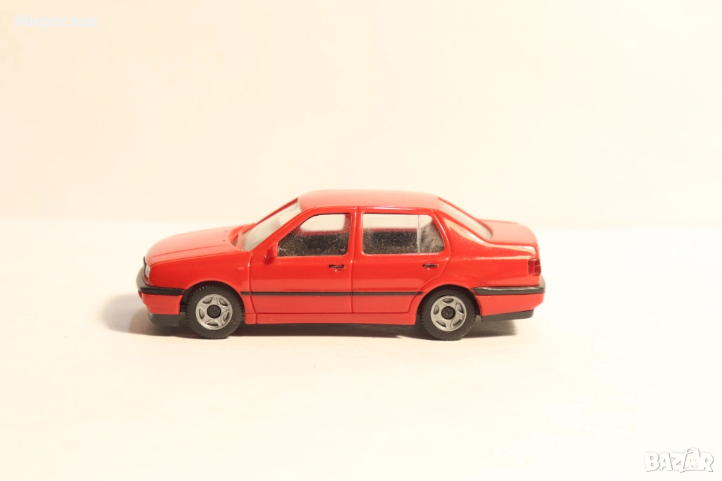 HERPA H0 1/87 VW VENTO МОДЕЛ КОЛИЧКА КАМИОН, снимка 1
