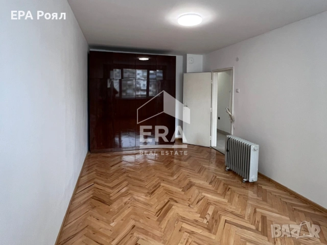 ЕКСКЛУЗИВНО: Основно реновиран тристаен апартамент в Централен южен район, ул. „Борисова“, снимка 6 - Апартаменти - 54038792