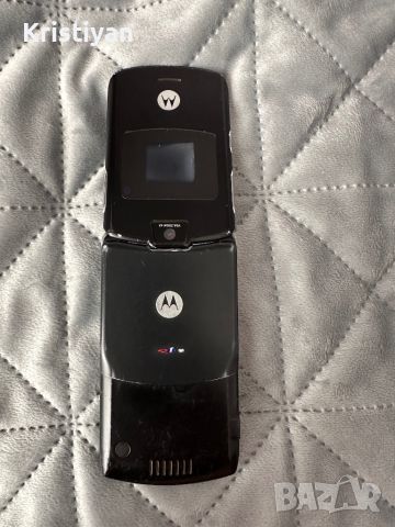 Motorola v3 (с батерия и зарядно), снимка 2 - Motorola - 46442687