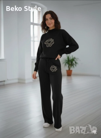 Три модела дамски комплект Материя Финно плетиво, снимка 3 - Комплекти - 52315432