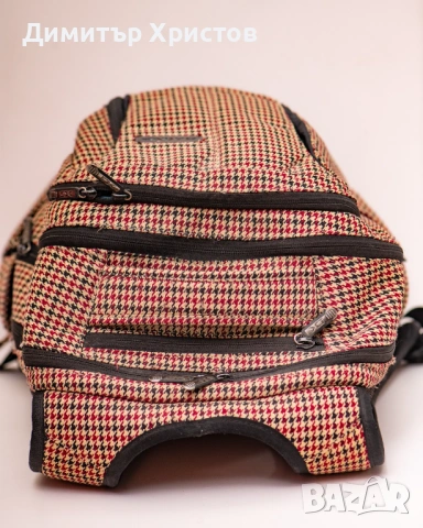 Dakine. Раница Dakine. Туристическа спортна раница Дакайн. - 30 евро., снимка 4 - Раници - 53502990