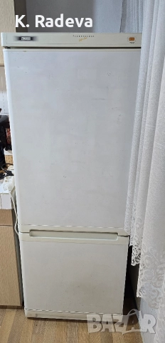 Хладилник с фризер Зануси, бял.