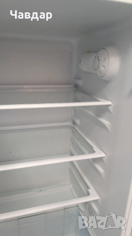 Продавам хладилник с горен фризер ВЕКО., снимка 3 - Хладилници - 52805766