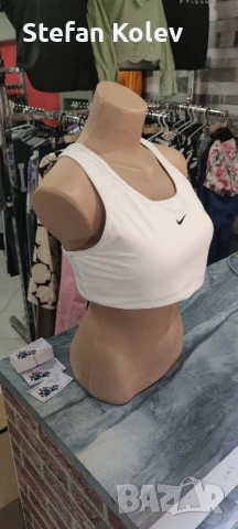 NIKE Бюстие Спортен сутиен, снимка 3 - Други - 50811056
