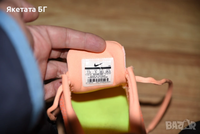 Nike AIR Max оригинални дамски маратонки 38,5 номер, снимка 7 - Маратонки - 53793452