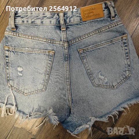 продавам къси панталонки на Bershka , снимка 3 - Къси панталони и бермуди - 47172835