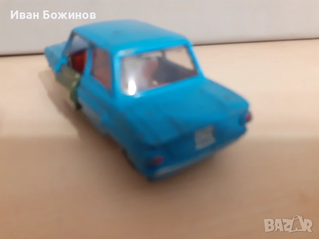 Метална руска количка ЗАЗ, мащаб 1:43, снимка 2 - Колекции - 52864529