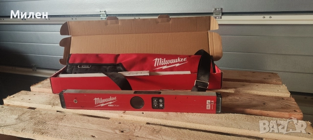 Дигитален нивелир Milwaukee REDSTICK, 60 см