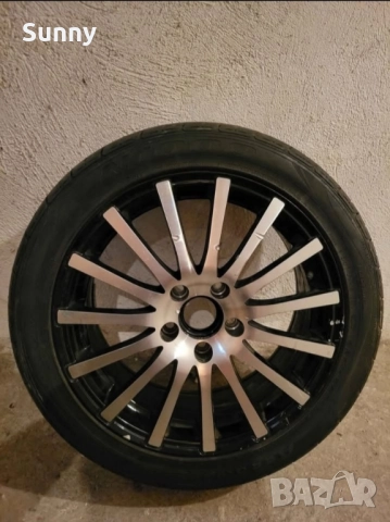 1бр. гума с джанта 225/45/17 подходяща за рез.гума