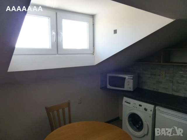 Таванско ателие под наем, снимка 6 - Стаи под наем - 52019010