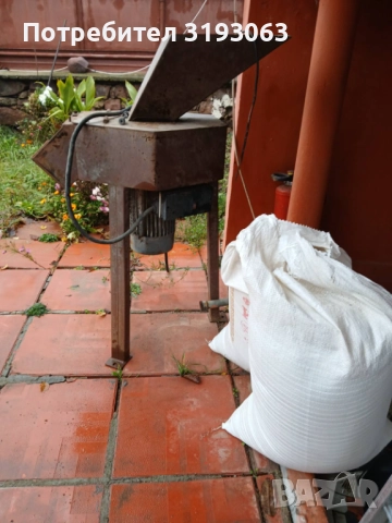 Продавам фуражомелачка, снимка 2 - Селскостопанска техника - 52581633