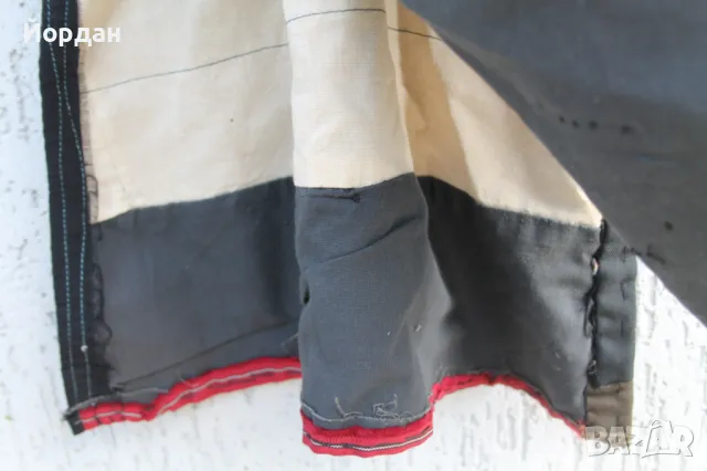 Детска дреха от народна носия, снимка 13 - Антикварни и старинни предмети - 50130757