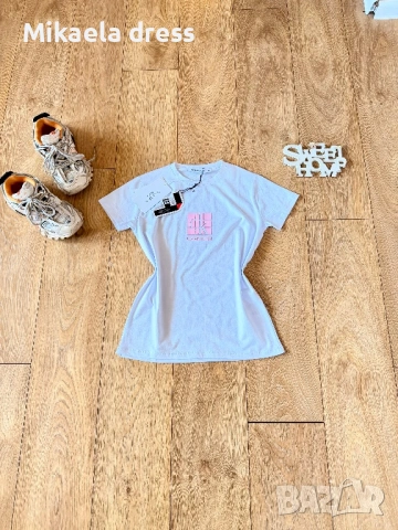 Нова синя тениска на C K, подходяща за ежедневно носене.СМ Л размер