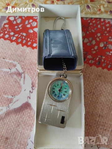 Часовник Луч рядък модел , снимка 3 - Антикварни и старинни предмети - 54090093