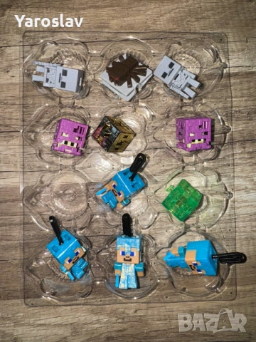 Продавам или разменям фигурки от серията Kinder Joy – Minecraft.