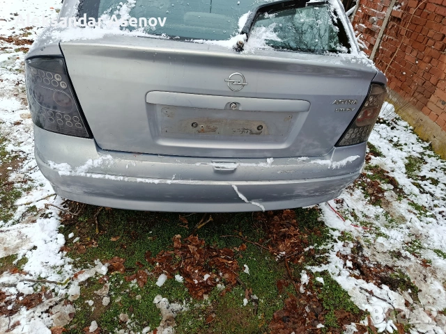 opel astra 2.0 tdi, снимка 4 - Части - 53445277