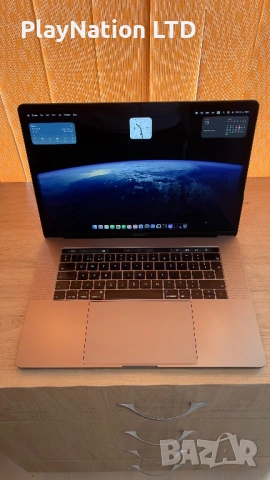 MacBook Pro A1990 i9-9980HK 32GB 500GB Vega 20