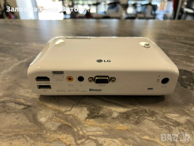 Мултимедиен LED проектор LG PH550 Minibeam, снимка 8 - Плейъри, домашно кино, прожектори - 50666560