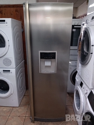 Огромен иноксов хладилник който прави газирана вода Аег Aeg с две години гаранция!