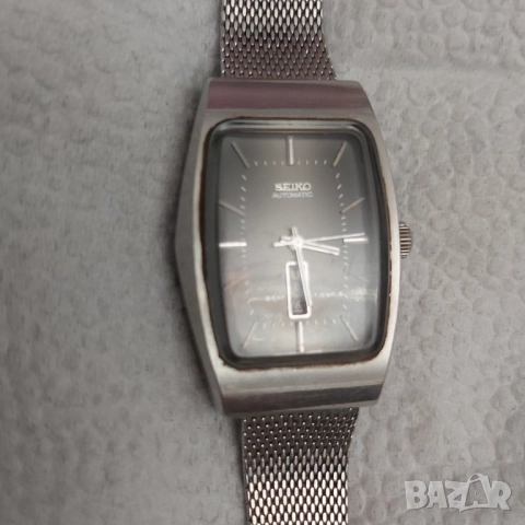Продавам дамски часовник"Seiko"automatic
