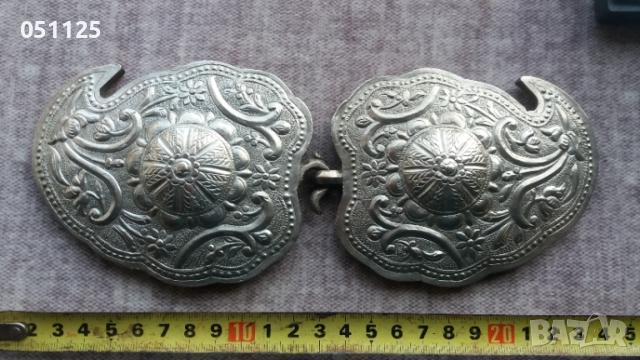 възрожденски сребърни пафти 