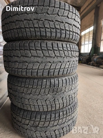 Зимни гуми 285/45/22 114H Toyo Observe DSI-6 LS Като нови!, снимка 2 - Гуми и джанти - 50475838