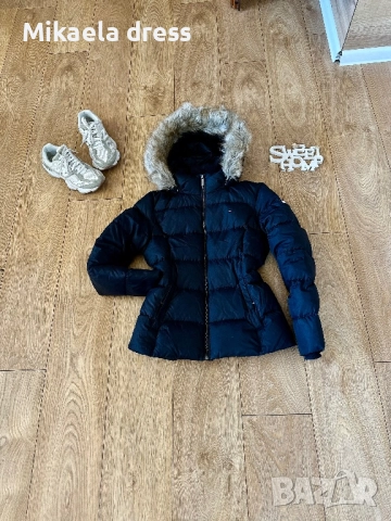 Разкошно зимно яке с пух и пера, в черен цвят, от Tommy Hilfiger.Олекотено и много топло, снимка 2 - Якета - 52150556