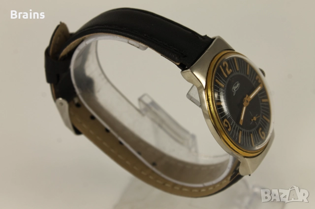 1970's ЗИМ Стар Руски Ръчен Часовник , снимка 6 - Антикварни и старинни предмети - 52454477