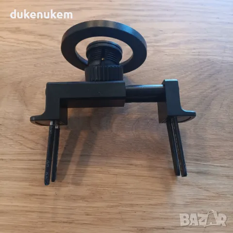 Магнитна стойка за телефон, за кръгли вентилационни отвори за Mercedes, снимка 8 - Аксесоари и консумативи - 50000483