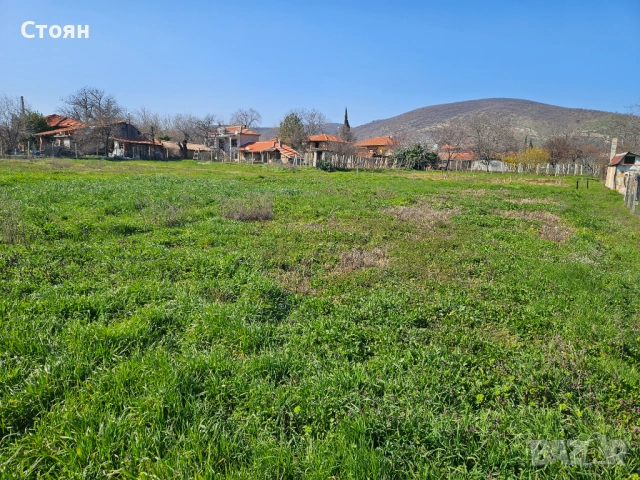 3 парцела с къща в с. Оряховица, снимка 4 - Парцели - 53926691