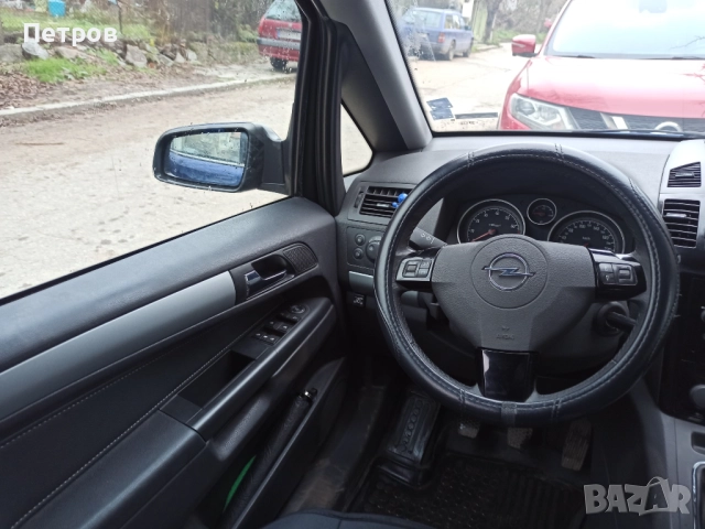 Opel Zafira 1,6  2008 г., снимка 2 - Автомобили и джипове - 52790830