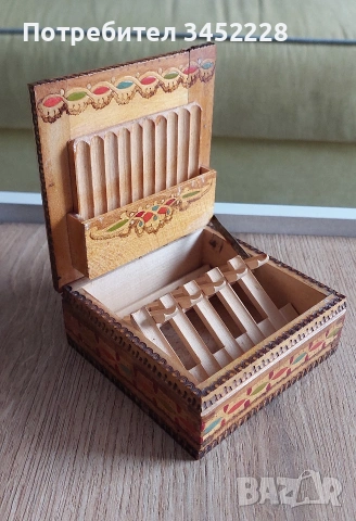 Кутия дървена пирографирана ретро за колекционери 