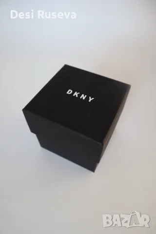 Дамски часовник DKNY, снимка 1 - Дамски - 47291385