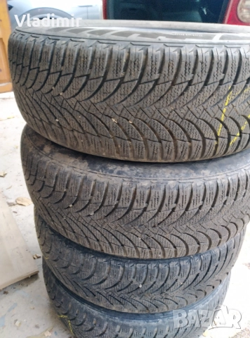 Зимни гуми 215 60 16 за 100 лв