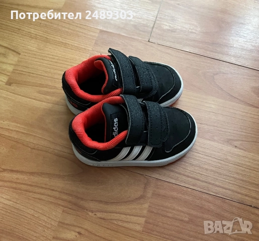 Детски маратонки Адидас , снимка 2 - Детски маратонки - 52360927