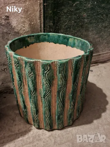 Керамични саксии , снимка 2 - Саксии и кашпи - 48844576