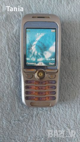 Sony Ericsson F500i, снимка 1 - Sony Ericsson - 46366315