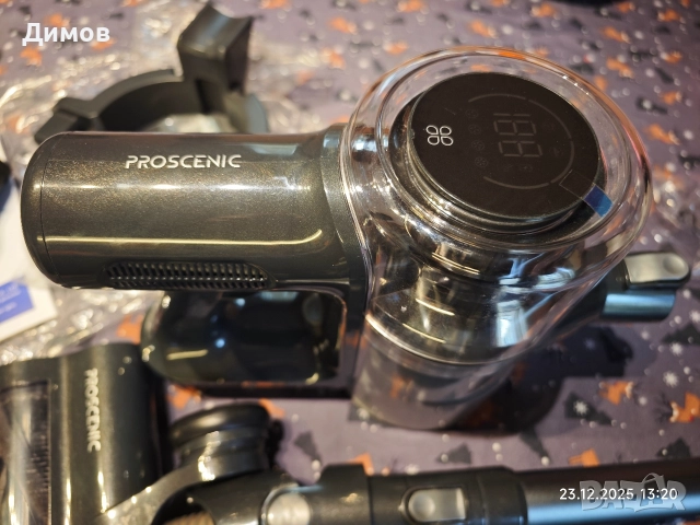 Продавам ръчна прахосмукачка 