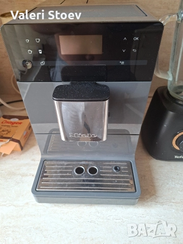 Кафе машина MIELE, снимка 5 - Кафемашини - 52677653