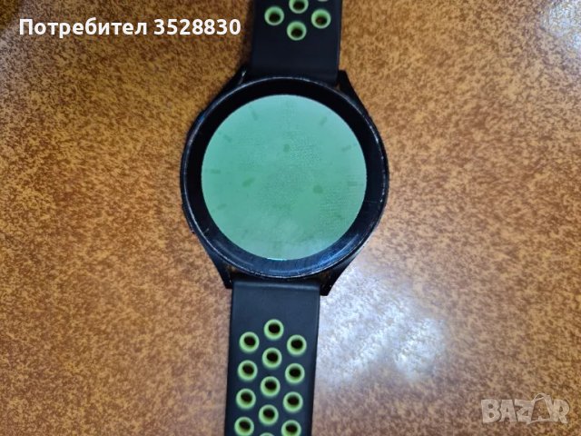 Samsung Galaxy Watch 4 44mm R875 черен LTE 4G (проблем в с дисплея), снимка 3 - Смарт часовници - 48693529