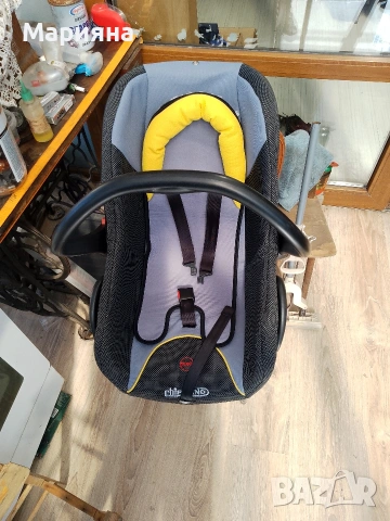 бебешко столче за носене и за кола